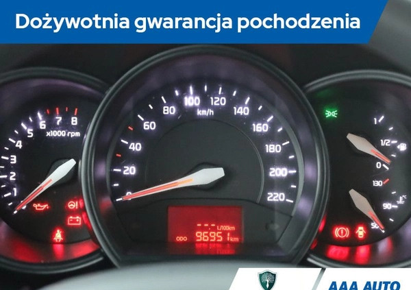 Kia Rio cena 33000 przebieg: 97527, rok produkcji 2016 z Chojnice małe 172